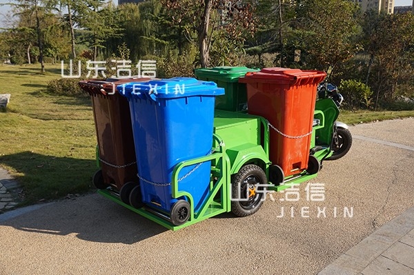 四桶鏈條保潔車功能簡(jiǎn)介