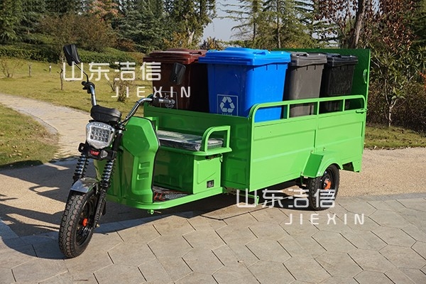 六桶保潔車